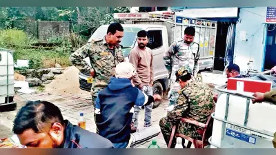 DHANBAD NEWS : छापेमारी में नकली ब्रांड का यूरिया बरामद