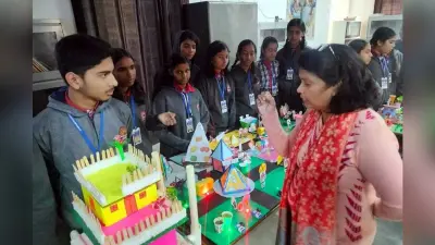 छात्राओं ने बनाये मॉडल, दिखी पर्यावरण की चिंता