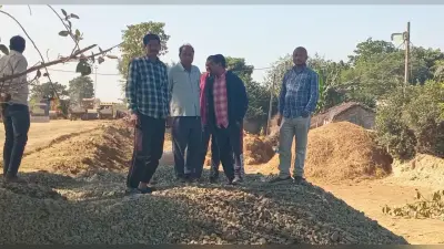 बिना मुआवजा दिये निजी भूमि में पहुंच पथ निर्माण का आरोप