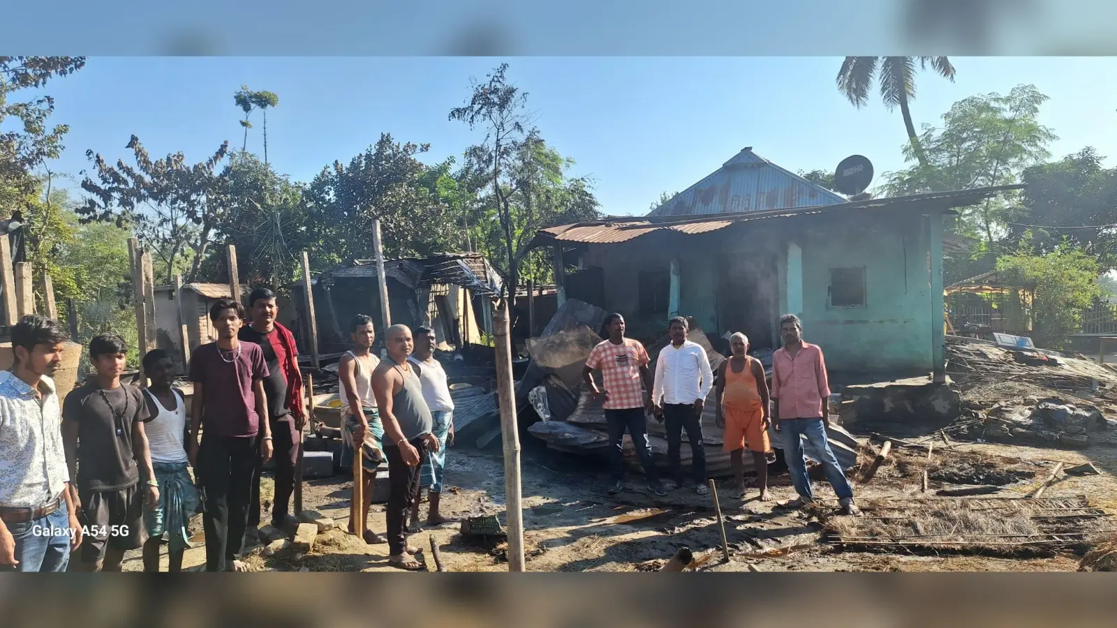 आग से 22 घर जले, लाखों का नुकसान