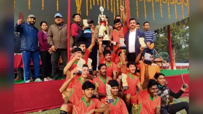 Chhapra News : सोनपुर में आयोजित फुटबॉल मैच में मगध ने सारण को हराकर खिताब पर जमाया कब्जा