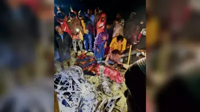 Gaya News : फोरव्हीलर से टकराते ही बाइक में लगी आग, झुलस कर दो मरे