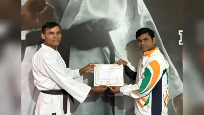 बेल्ट सेरेमनी में 43 वर्षीय रंथु उरांव को मिला ब्राउन बेल्ट