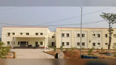 Giridih News : 23 करोड़ से बन रहे अनुमंडलीय अस्पताल में मिलेगी आधुनिक सुविधा