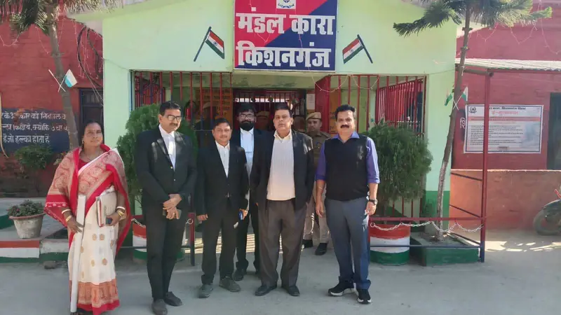 मंडल कारा मं विधिक जागरूकता शिविर आयोजित, कैदियों ने पढ़ी प्रस्तावना