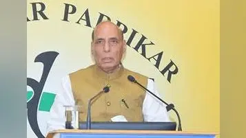 Defense: उभरती चुनौतियों से निपटने के लिये ‘अडप्टिव डिफेंस’ तैयार कर रही है सरकार