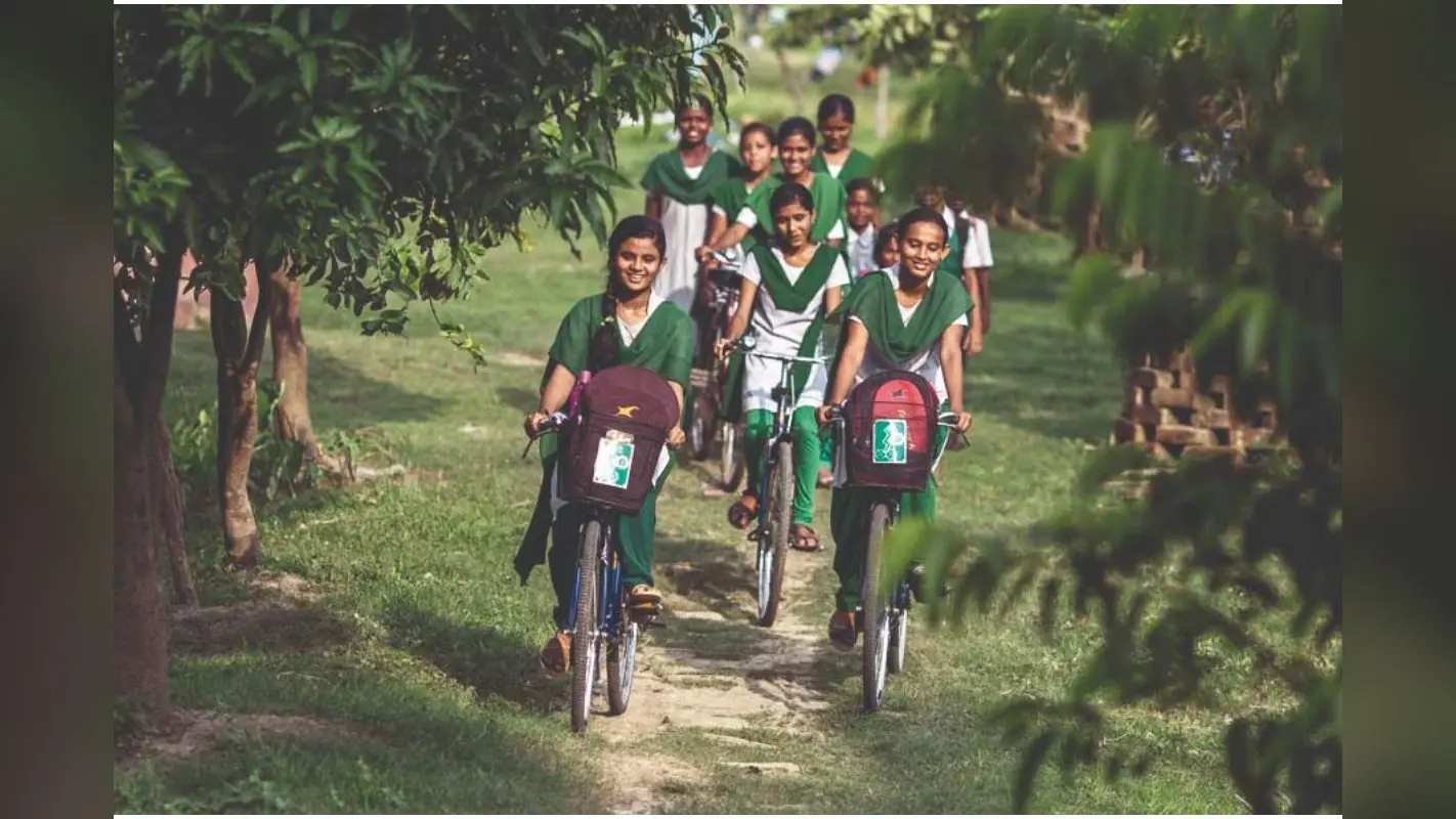 Kanyashree Scheme : टैब मनी में घोटाले के बाद अब कन्याश्री के पैसों पर संकट के बादल