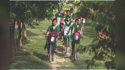 Kanyashree Scheme : टैब मनी में घोटाले के बाद अब कन्याश्री के पैसों पर संकट के बादल