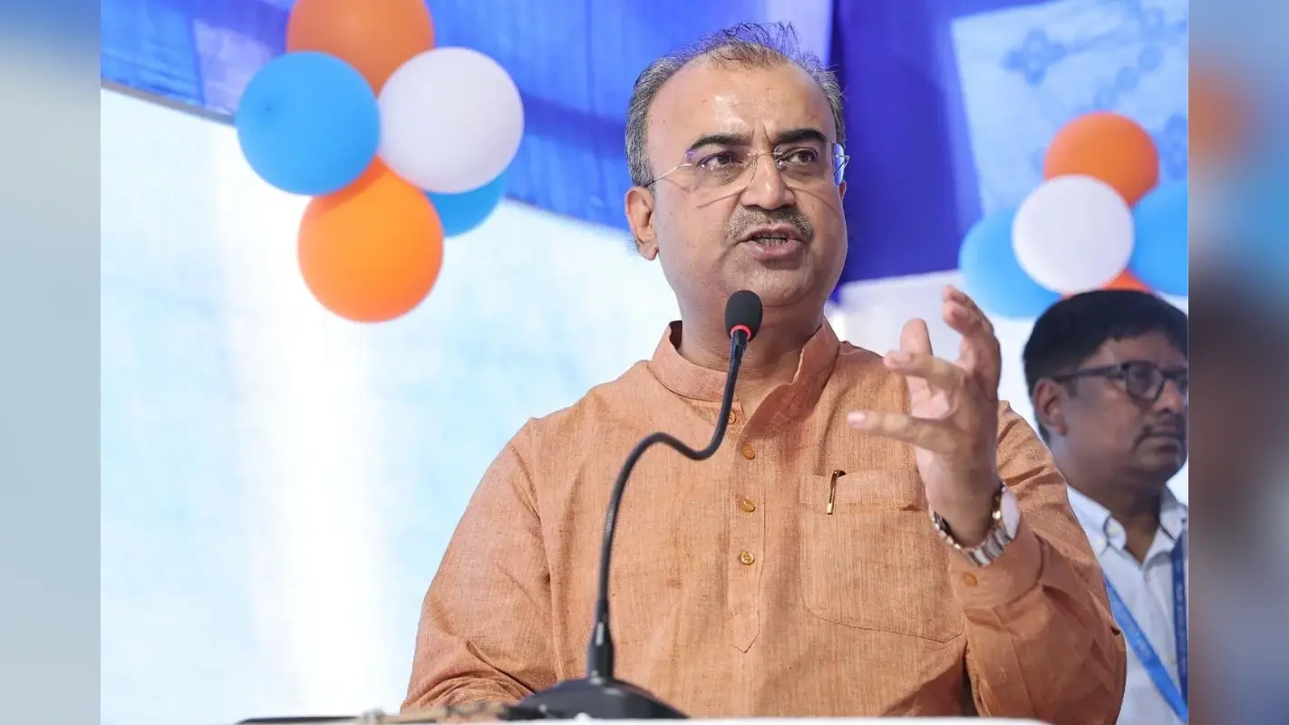 Mangal Pandey: पीएमसीएच मामले में तीन दिन बाद स्वास्थ्य मंत्री ने लिया संज्ञान, इलाज में कोताही करनेवाले पर होगी कार्रवाई