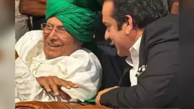 Pakistan MP: चौटाला परिवार के दिवाली उत्सव में शामिल हुए पाकिस्तानी सांसद