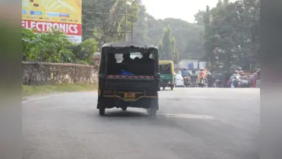 Pollution In Jamshedpur: जमशेदपुर में सांस लेना हुआ खतरनाक, 250 के पार पहुंचा AQI, साढ़े तीन सिगरेट पीने के बराबर नुकसान