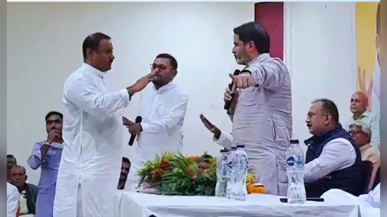 अनुशासन नाम की कोई चीज नहीं है, पार्टी को राजद बना दिया है… जानिए कार्यकर्ता पर क्यों बरसे प्रशांत किशोर