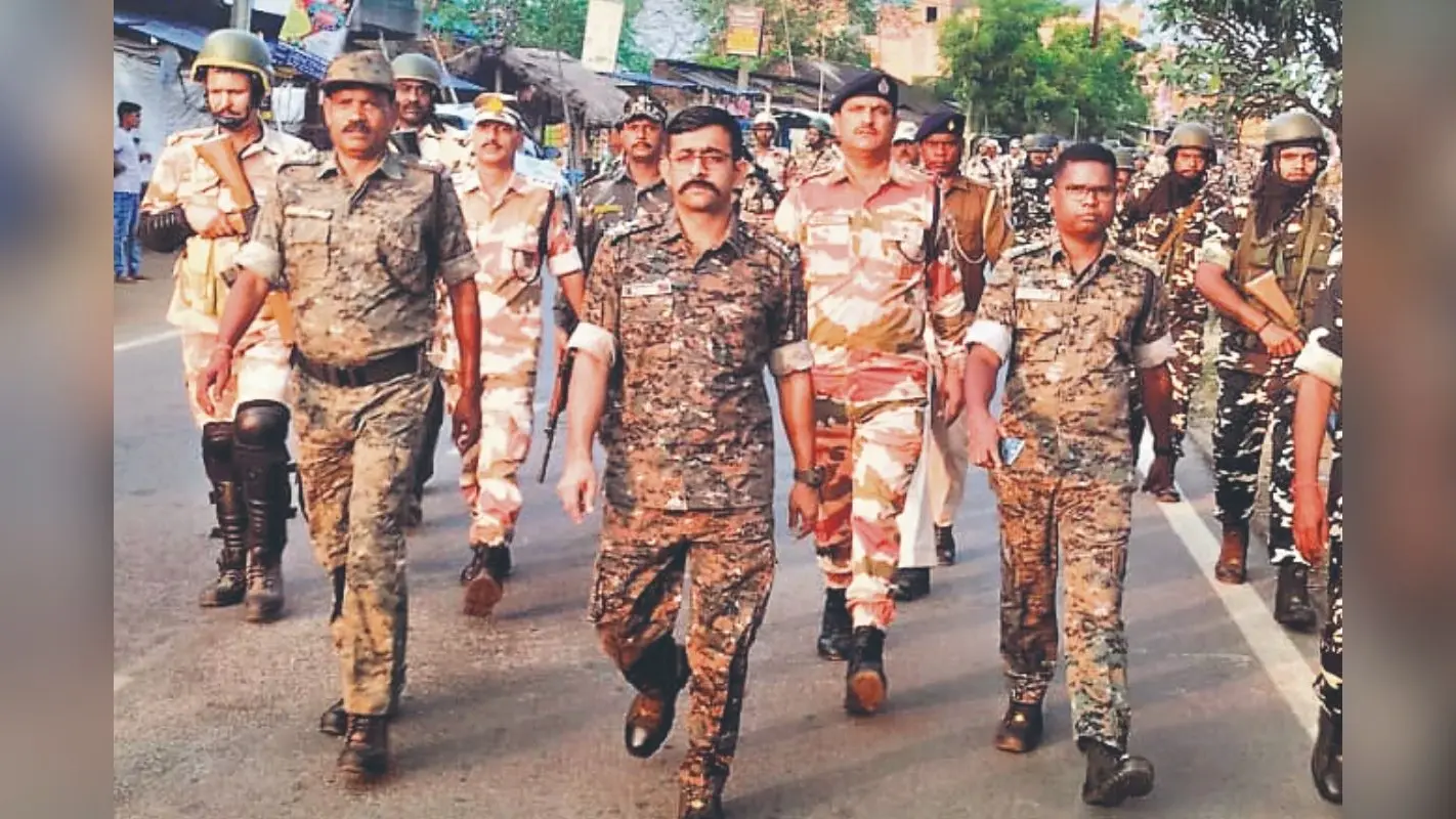 Jharkhand Election 2024: वोटिंग के दौरान सभी विभाग अलर्ट, पुलिस और स्वास्थ्यकर्मियों की बूथों पर तैनाती