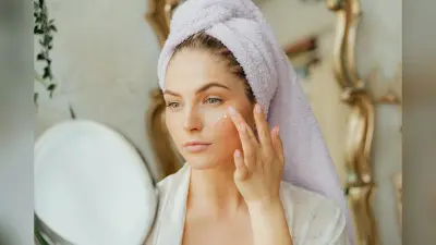 Skincare Tips: इस मौसम त्वचा हो रही है रुखी और बेजान, फॉलो करें ये 5 टिप्स