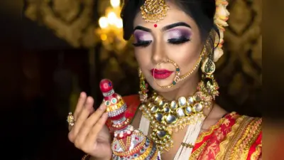 Tips For Makeup: ब्राइडल मेकअप के वक्त इन बातों का जरूर रखें ध्यान, नहीं तो बिगड़ जाएगा लुक