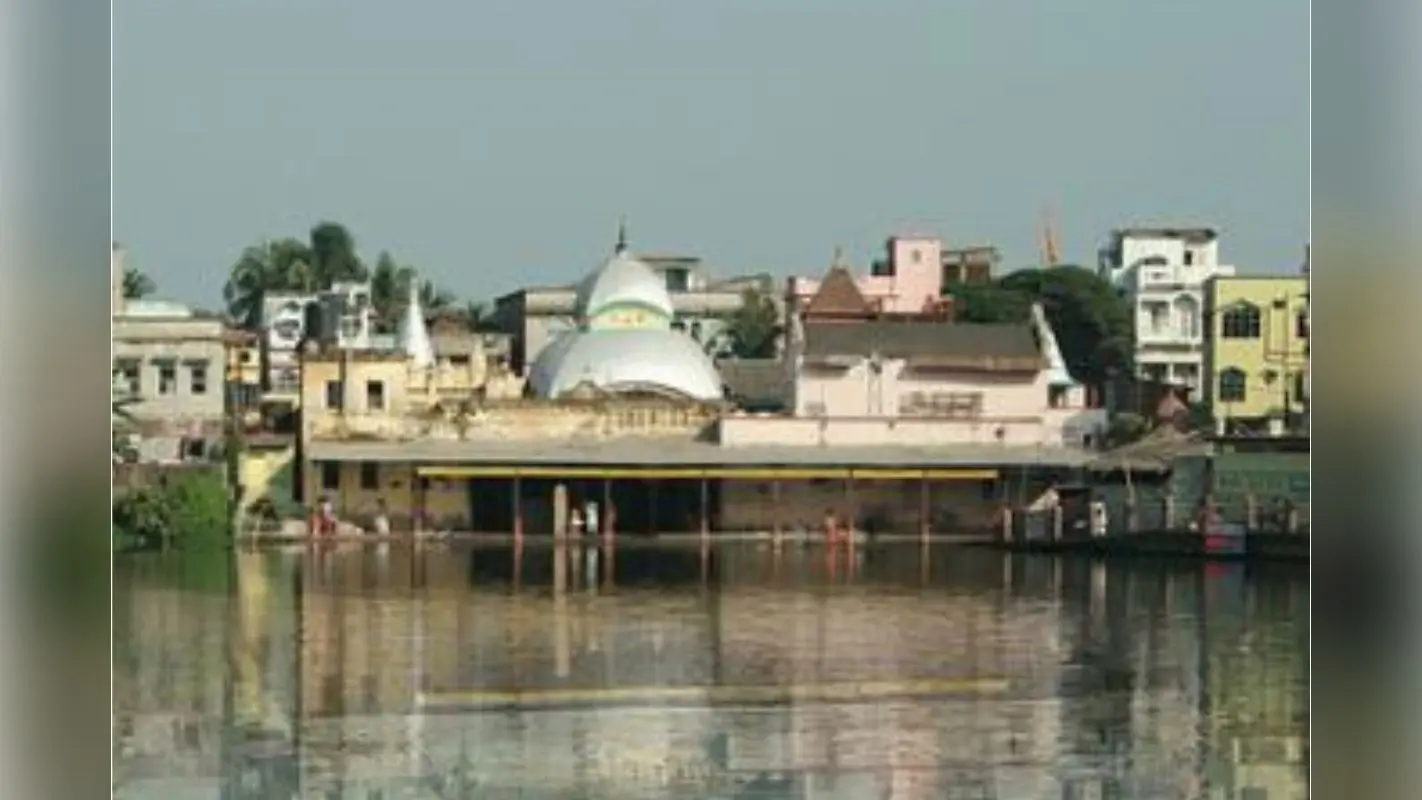Tarakeshwar Mandir : तारकेश्वर मंदिर के गर्भगृह में प्रवेश का नियम बदला