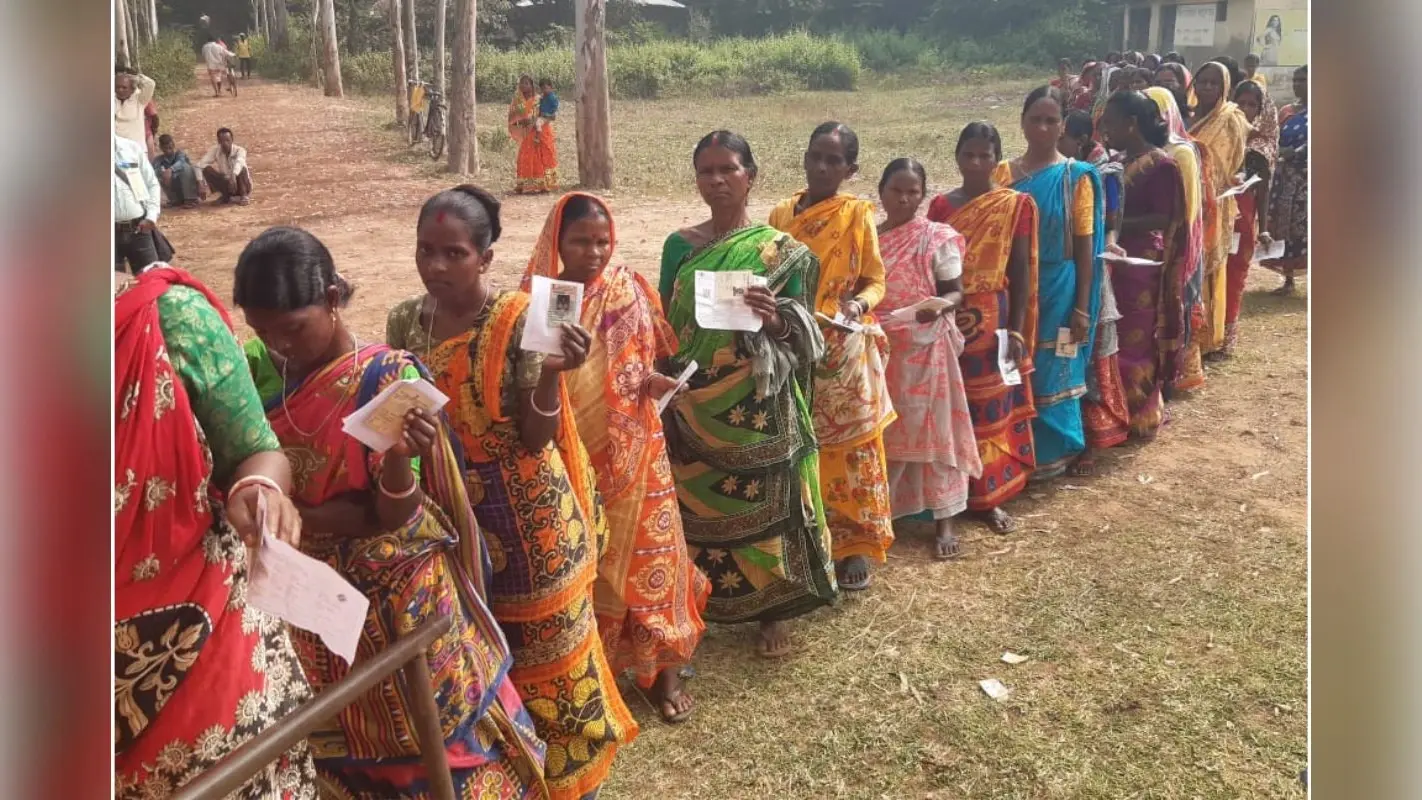 WB BY-Election 2024 : बंगाल में उपचुनाव के दौरान हंगामा व बमबारी के बीच 60 प्रतिशत से अधिक हुआ मतदान