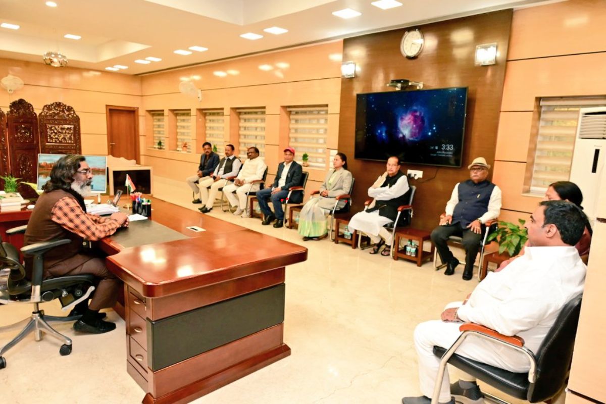 CM हेमंत सोरेन ने सभी मंत्रियों को दिया टास्क, सरकारी कर्मियों के प्रमोशन को लेकर क्या कहा ?