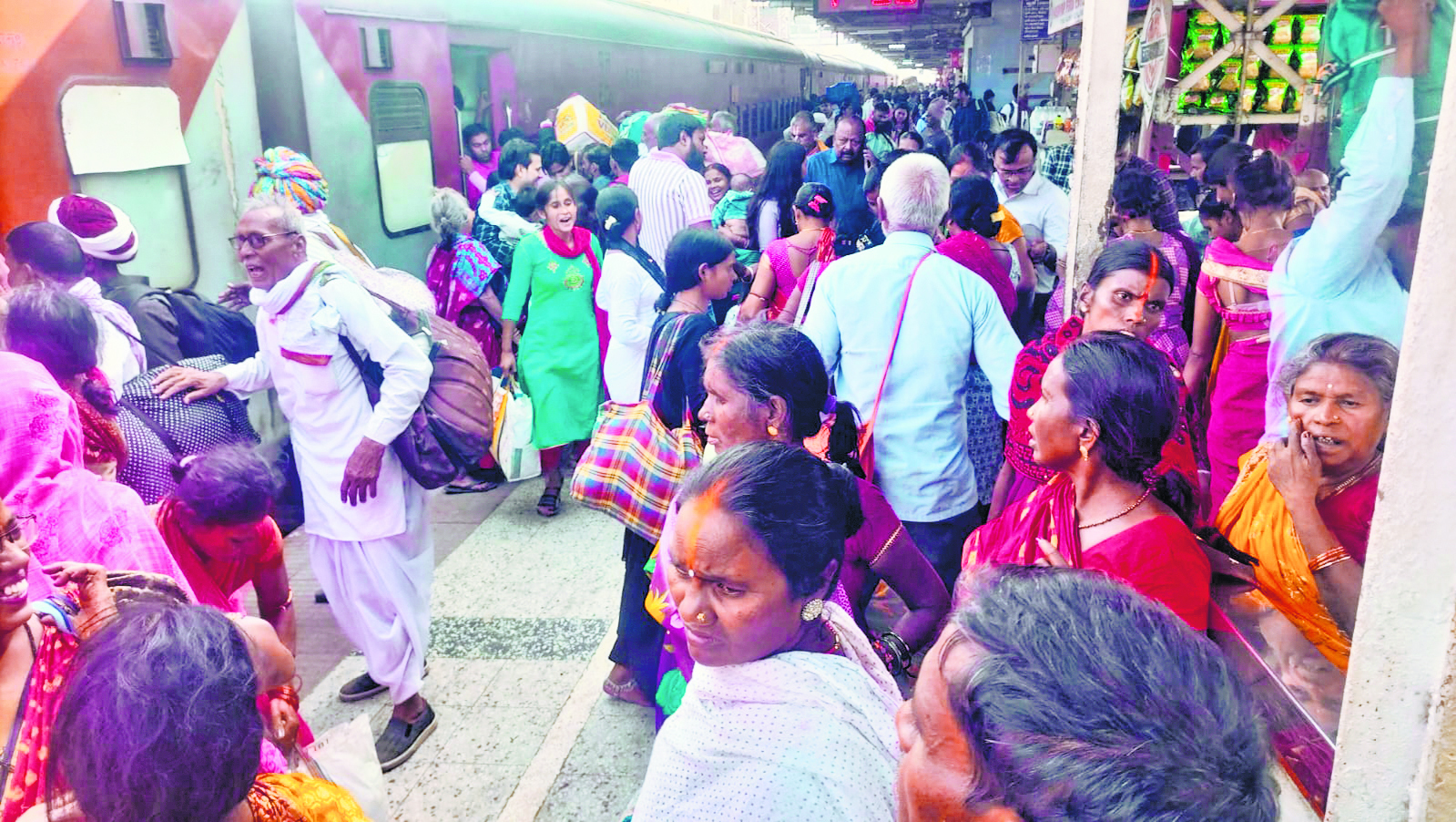 Gaya News : कुहासे के कारण दो दिसंबर से गया से खुलने व गुजरनेवाली चार जोड़ी ट्रेनें रद्द