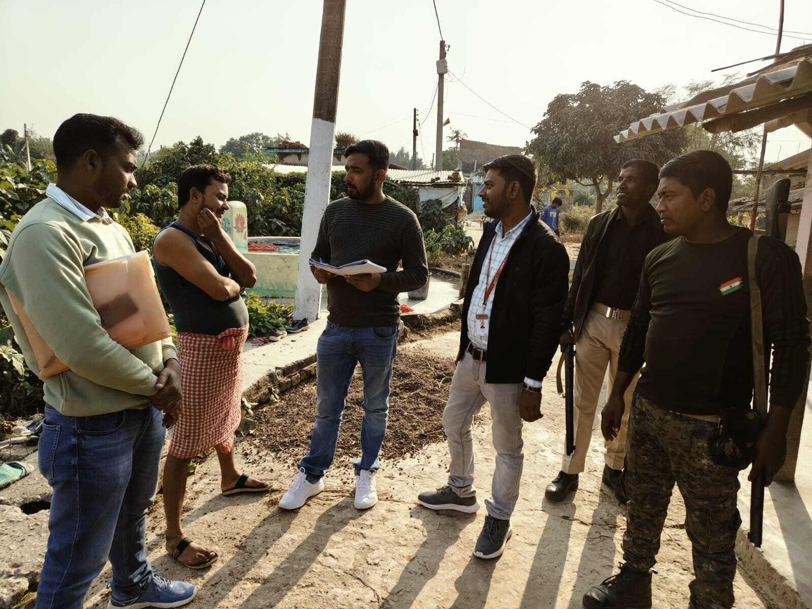 ऋण जमा करने के लिए धारकों को मिला अंतिम नोटिस