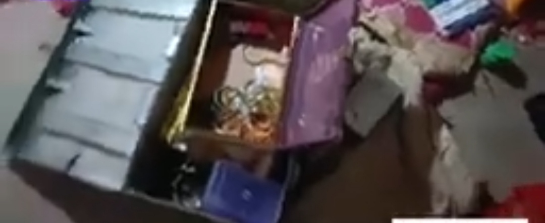 अज्ञात चोरों ने गोड़ा बाजार के एक दुकान का ताला तोड़कर की चोरी