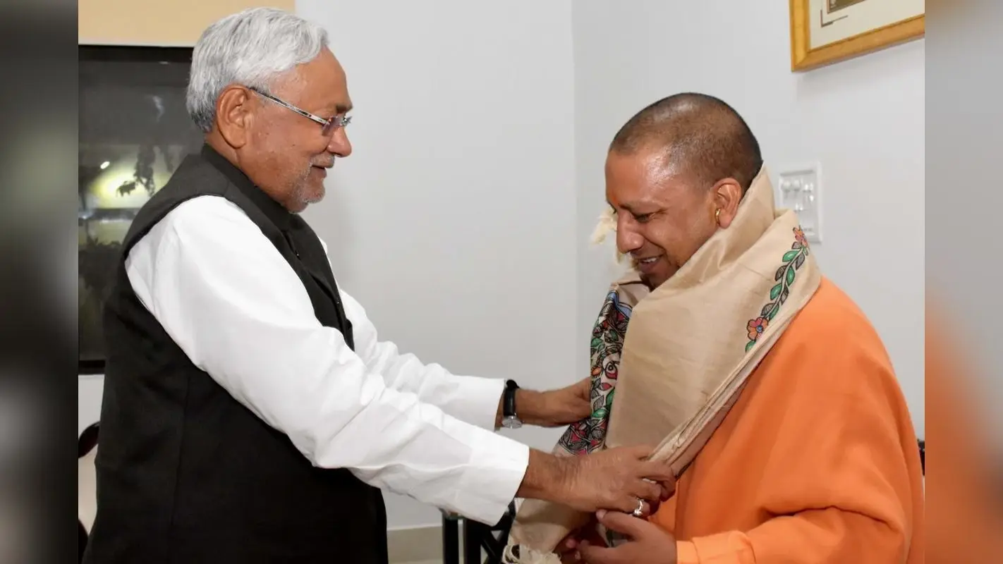Mahakumbh 2025: महाकुंभ में शामिल होने के लिए जाएंगे CM नीतीश कुमार, UP के मुख्यमंत्री योगी आदित्यनाथ ने भेजा निमंत्रण