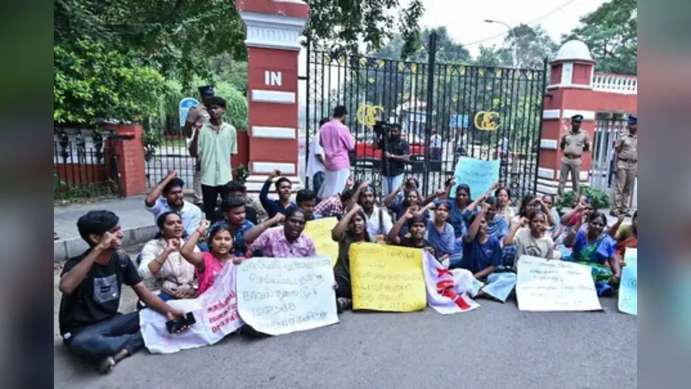 अन्ना यूनिवर्सिटी की छात्रा के साथ दुष्कर्म मामले में NCW ने लिया संज्ञान, पीड़िता के लिए सुरक्षा की मांग