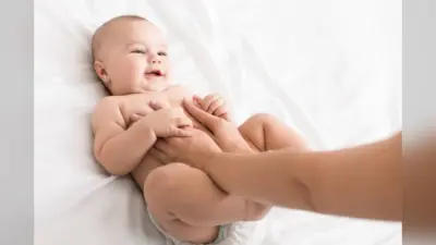 Parenting Tips: सर्दियों में इस तरह करें बच्चे की मालिश, नहीं लगेगी ठंड