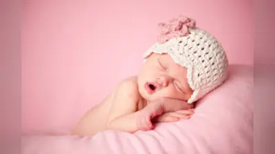 Baby Names: प्यारी सी बेटी के लिए यहां से चुनें संस्कृत भाषा से प्रेरित नाम, देखें लिस्ट और जानें अर्थ