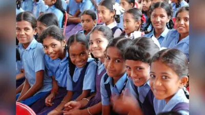 Bihar News: सरकारी स्कूल में घट गए 6 लाख से अधिक बच्चे, केंद्र ने मांगी रिपोर्ट