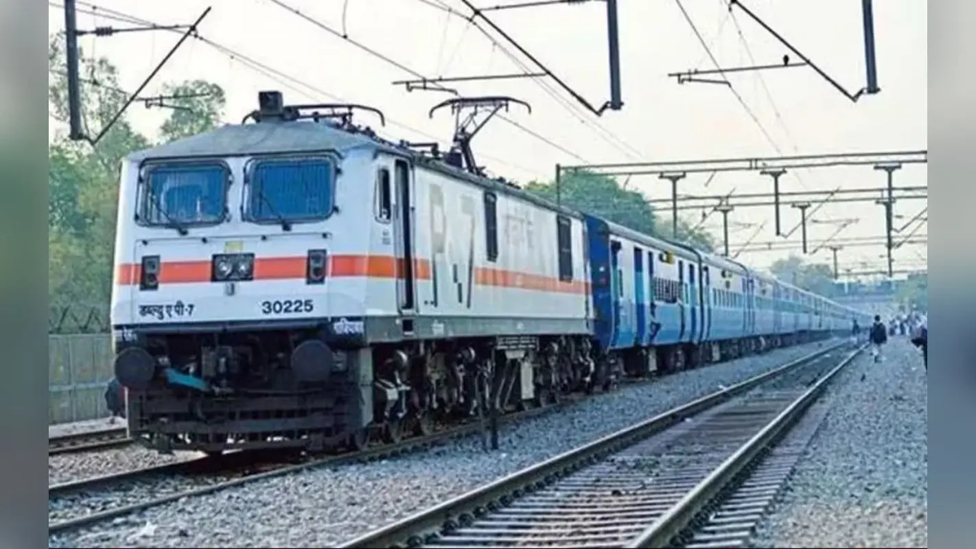 Bihar Train News: सीमांचल-मिथिलांचल के श्रद्धालु ऐसे पहुंचे देवघर… इन दो स्पेशल ट्रेनों से आसान होगा सफर