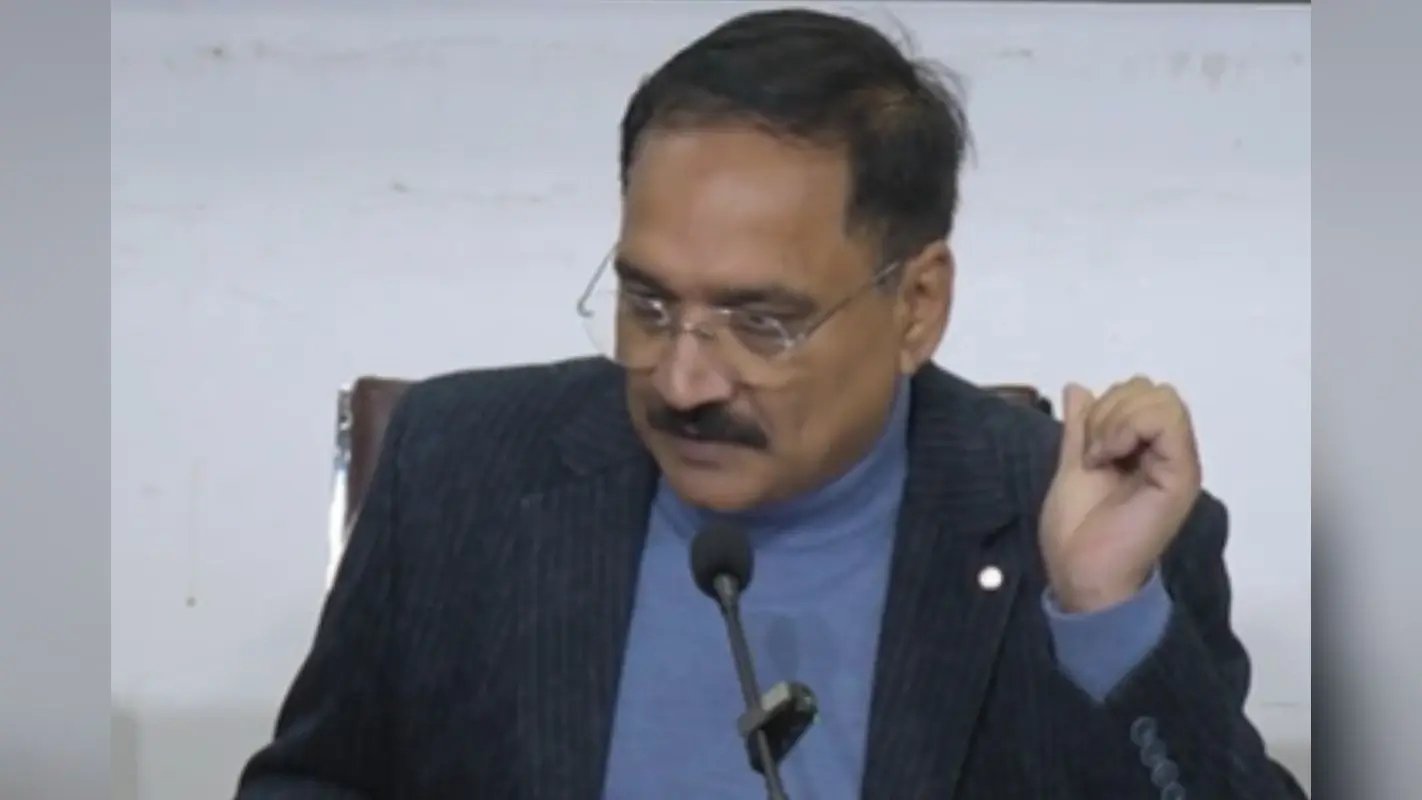 Delhi Election 2025: दिल्ली के CM के खिलाफ भाजपा दे सकती है इनको टिकट? चर्चा तेज