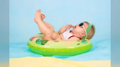 Baby Names: अपने घर की लक्ष्मी के लिए यहां से चुनें एक खूबसूरत और मीनिंगफुल नाम