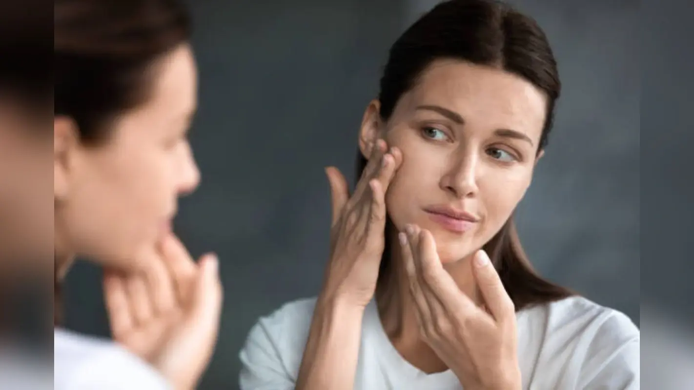 Beauty Tips: सर्दियों में अब त्वचा नहीं होगी ड्राई, डायट में शामिल करें ये चीजें