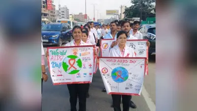 DHANBAD NEWS : धनबाद स्कूल ऑफ नर्सिंग ने निकाली जागरूकता रैली