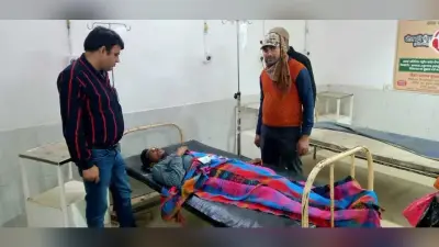 बाइक व ऑटो में टक्कर, बाइक सवार दो युवक जख्मी