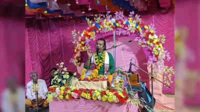 Jamtara News: पवित्र व नि:स्वार्थ संबंध का संदेश देती है कृष्ण-सुदामा की मित्रता: मुकुंद दास