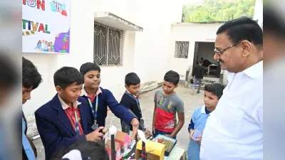 विज्ञान प्रदर्शनी में रोबोटिक आर्म्स रहा आकर्षण का केंद्र