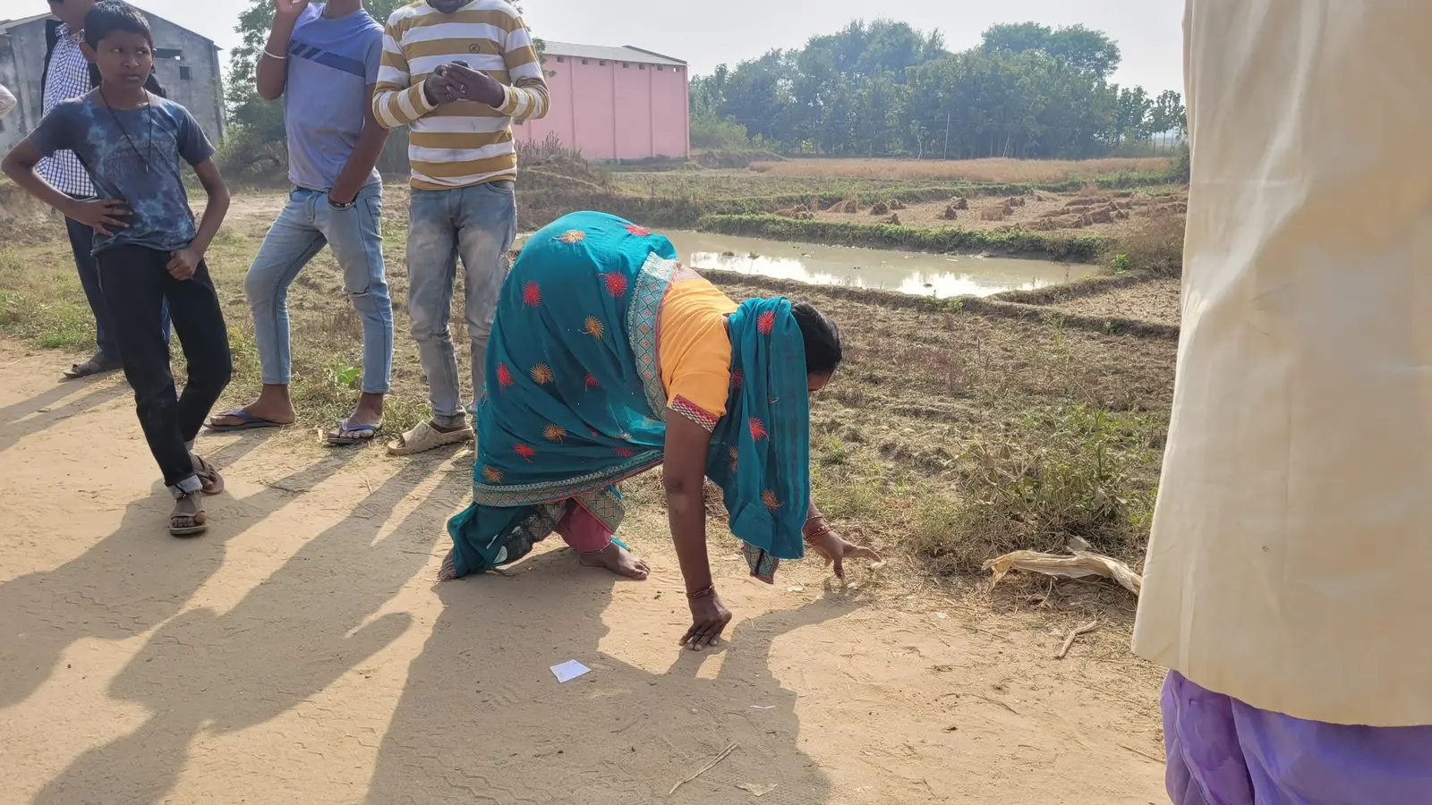 16 पैक्सों के प्रत्याशियों का भाग्य मतपेटियों में बंद