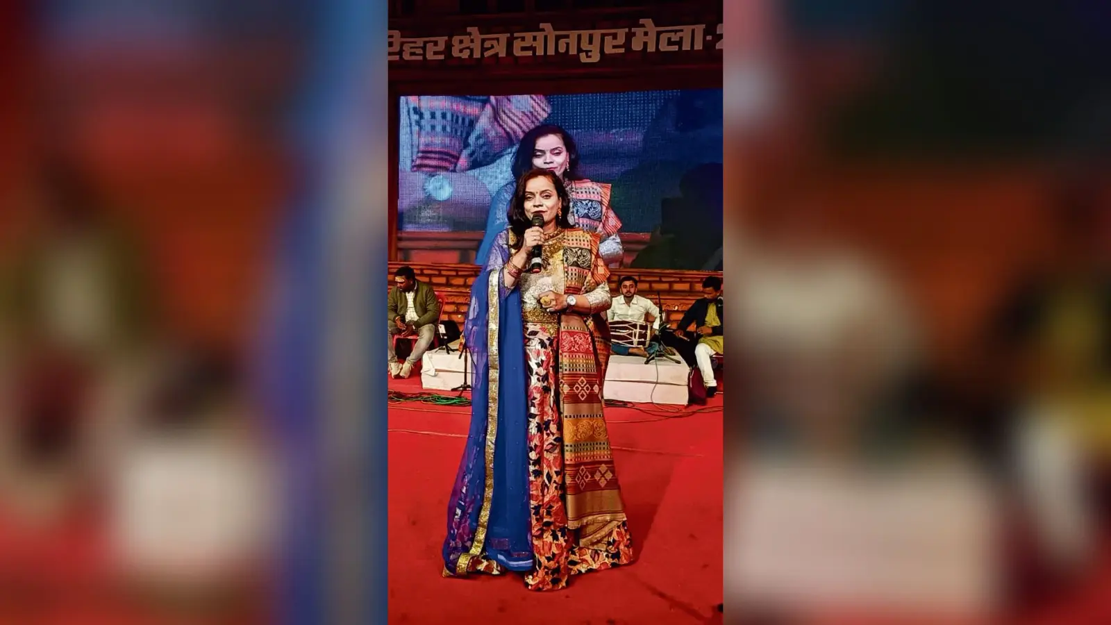 Sonpur Mela : गायिका चंदन तिवारी की लोक गीतों की शानदार प्रस्तुति पर खूब झूमे श्रोता