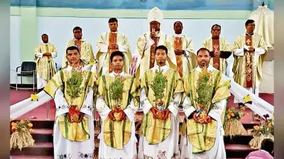 ranchi news : उपयाजक ईमानदारी और निष्ठा से सेवा कार्य करे : आर्चबिशप