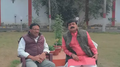 प्रभारी मंत्री मो. जमा खान को क्षेत्र की समस्याओं से कराया अवगत