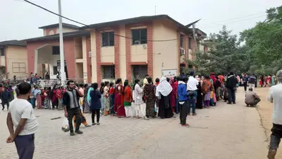 Jamshedpur News : मंईयां सम्मान योजना : प्रखंड व अंचल कार्यालय में हर दिन लगी रही महिलाओं की लंबी कतार