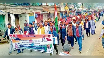 विभिन्न मांगों को लेकर जिला कांग्रेस के कार्यकर्ताओं का प्रदर्शन