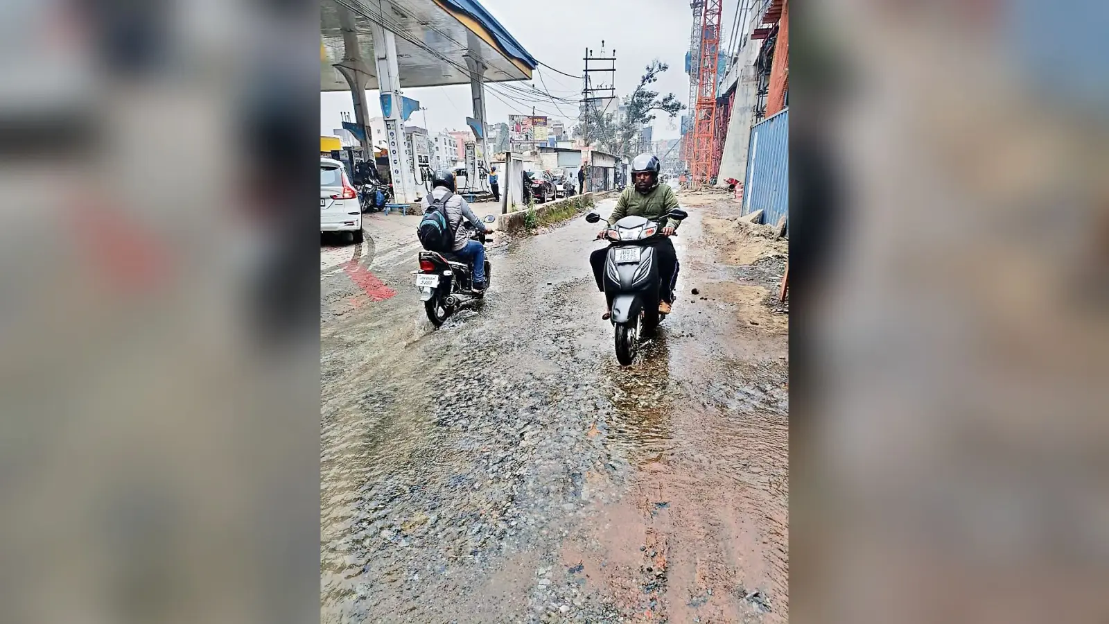 City News : पाइपलाइन क्षतिग्रस्त, हजारों लीटर पानी बहा