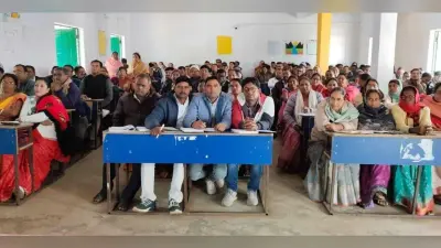शिक्षक घर-घर सर्वे कर स्कूल में लगायेंगे पीला झंडा