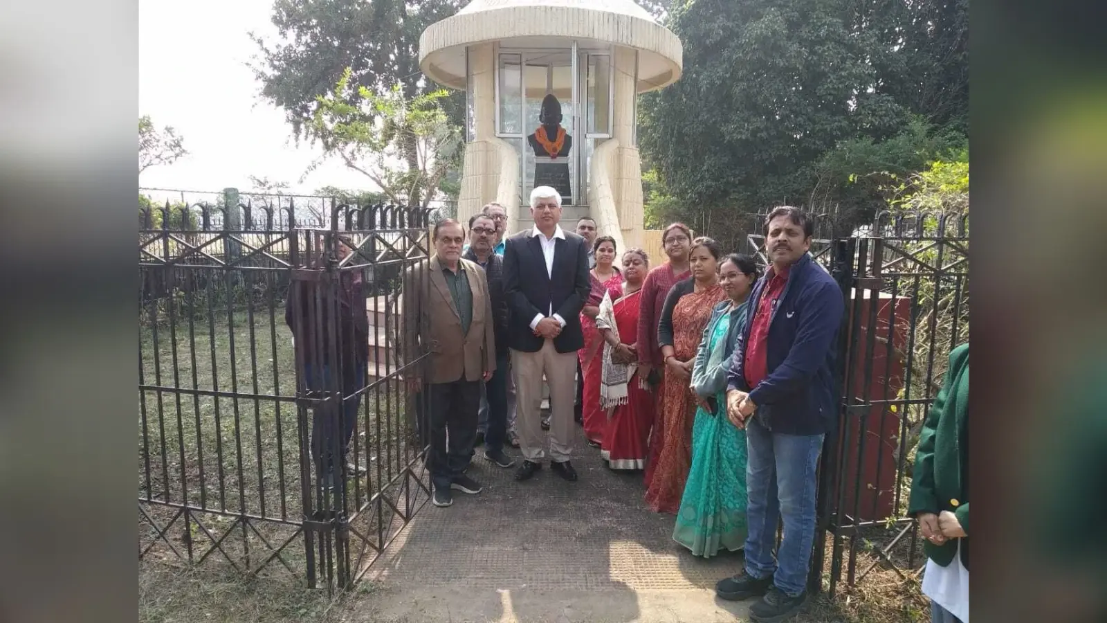 Deoghar news : हिंदी विद्यापीठ में जयंती पर याद किये गये देशरत्न डॉ. राजेंद्र प्रसाद