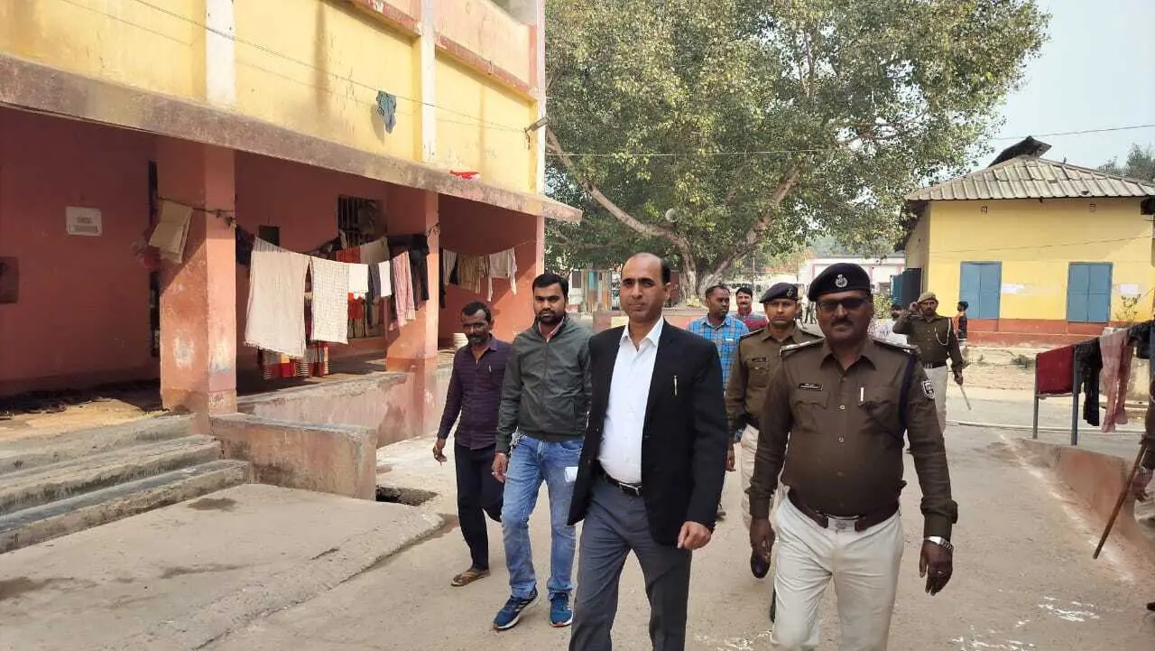 मंडल कारा में बंदियों को पानी पीने के लिए लगाए गए आयरन रिमूवल प्लांट खराब