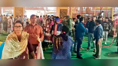 Sonepur Mela : सोनपुर मेला में अध्यात्म व भारतीय संस्कृति से अवगत हो रहे लोग