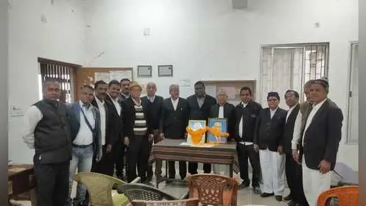राजेंद्र बाबू की जयंती पर पांच अधिवक्ताओं को किया गया सम्मानित